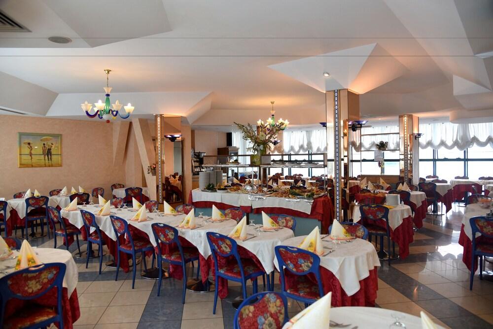 Hotel Soleblu Rimini Exteriör bild